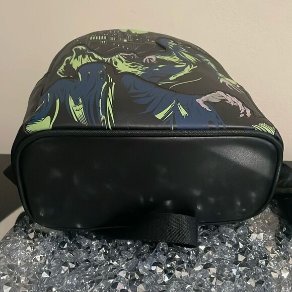New loungefly Harry Potter demeanors glow in the dark mini book bag backpack - Picture 15 of 15